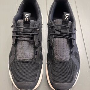 On Running Running kids size 5.5 Black Lightweight Sneaker